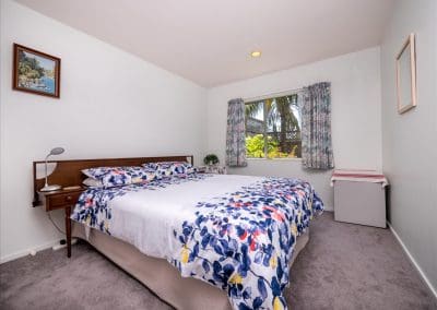 Our complete package for tourists arriving in New Zealand including private bed & breakfast accommodation in Auckland, airport transfers and customized tours.