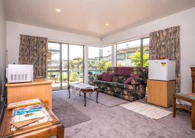 Our complete package for tourists arriving in New Zealand including private bed & breakfast accommodation in Auckland, airport transfers and customized tours.